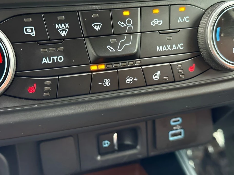 2023 Ford Maverick - Image 12 of 25