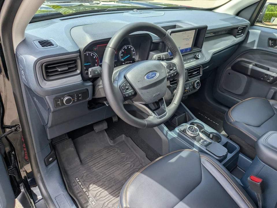 2023 Ford Maverick - Image 15 of 31