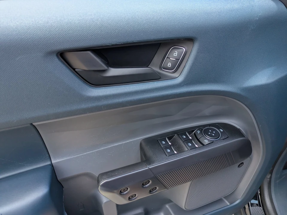 2023 Ford Maverick - Image 17 of 31