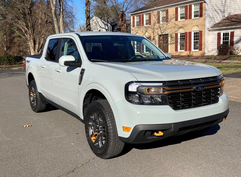 2023 Ford Maverick - Image 6 of 9