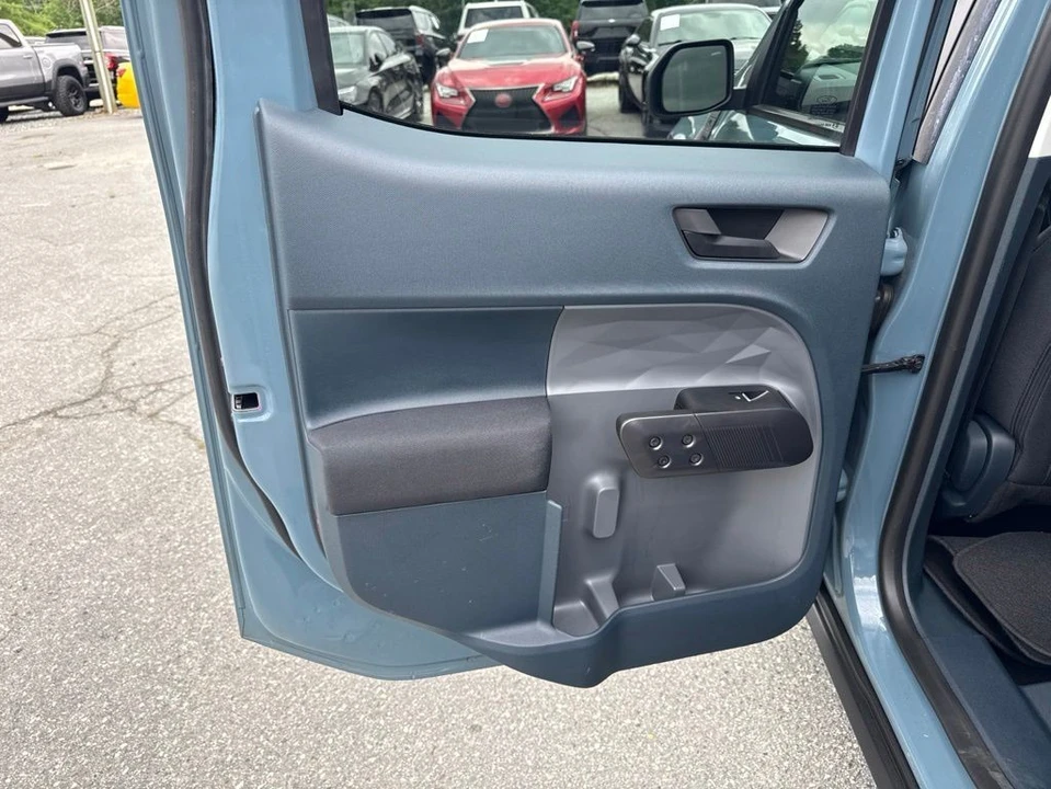 2023 Ford Maverick - Image 23 of 31