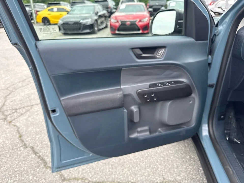 2023 Ford Maverick - Image 21 of 31
