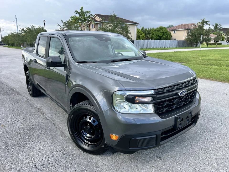 2023 Ford Maverick - Image 2 of 15