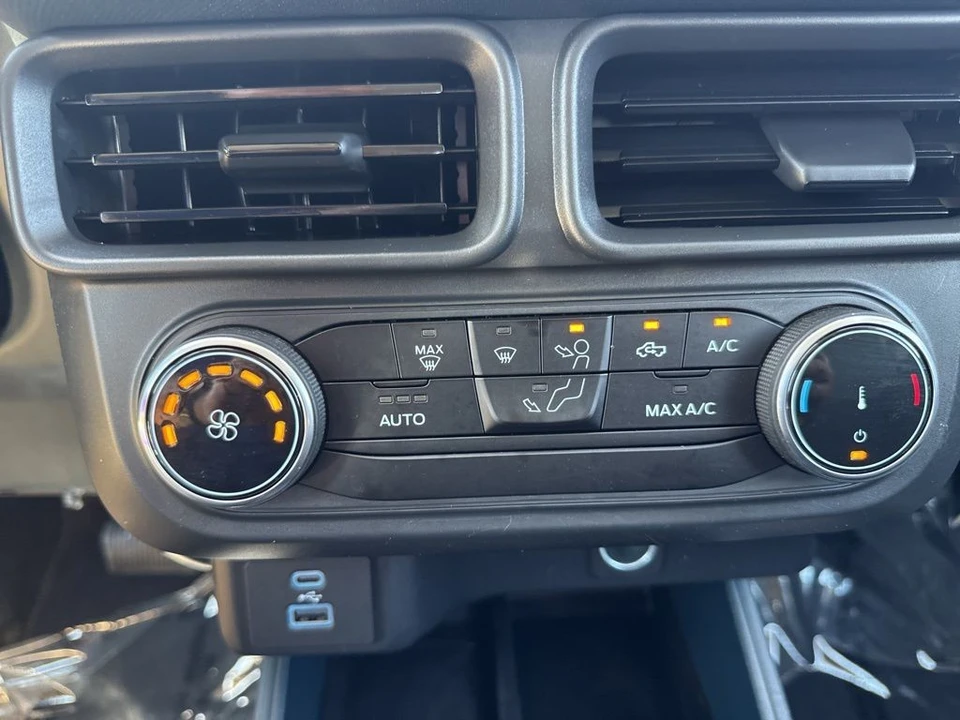2023 Ford Maverick - Image 18 of 21