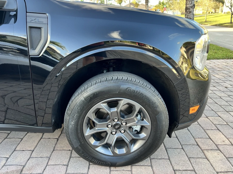 2023 Ford Maverick - Image 8 of 17