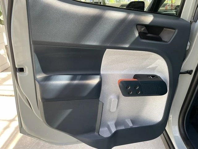 2023 Ford Maverick - Image 29 of 31