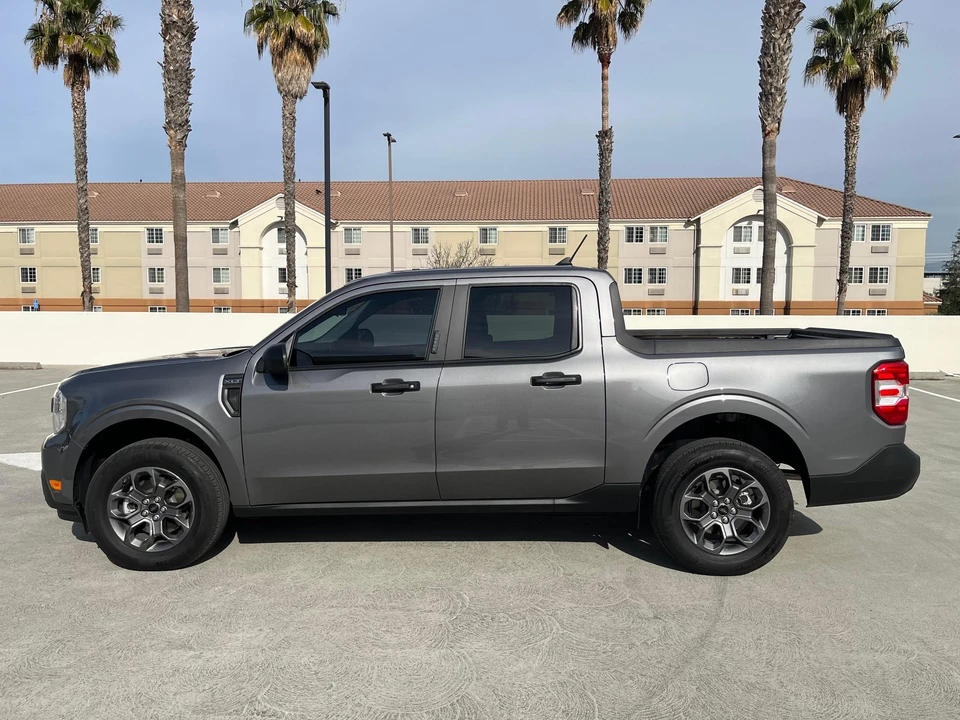 2023 Ford Maverick - Image 8 of 31