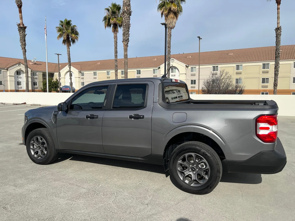 2023 Ford Maverick - Image 9 of 31