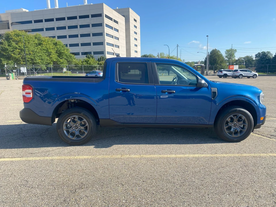 2023 Ford Maverick - Image 30 of 31