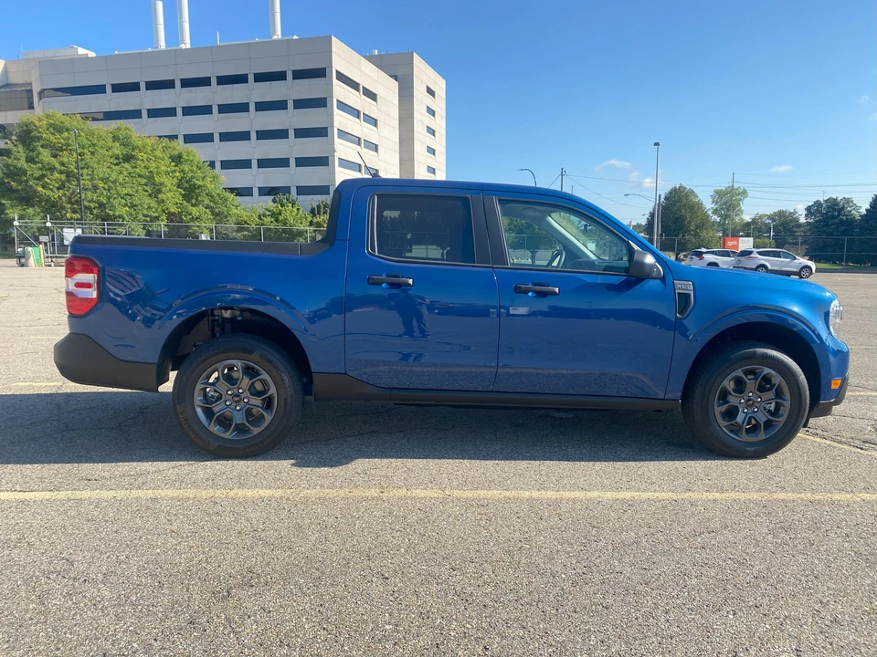 2023 Ford Maverick - Image 29 of 31