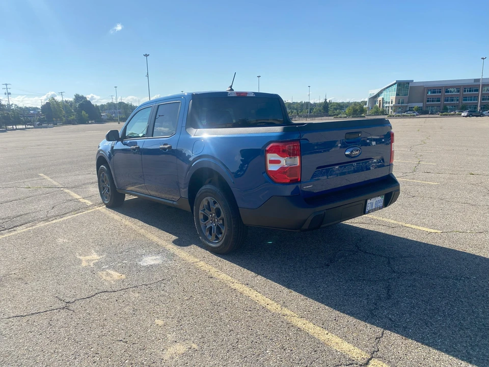 2023 Ford Maverick - Image 17 of 31