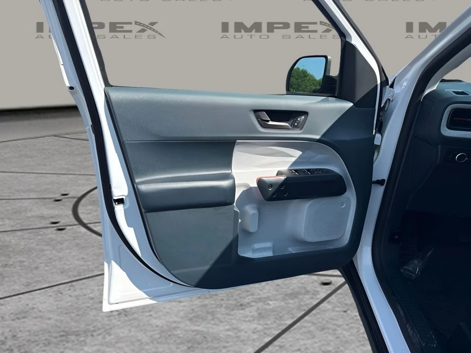 2023 Ford Maverick - Image 15 of 24