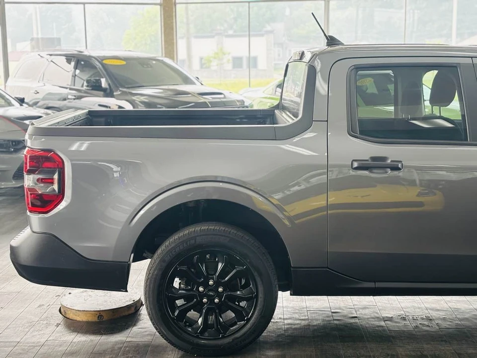2023 Ford Maverick - Image 6 of 31