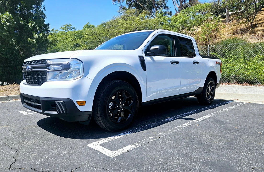 2023 Ford Maverick - Image 12 of 31