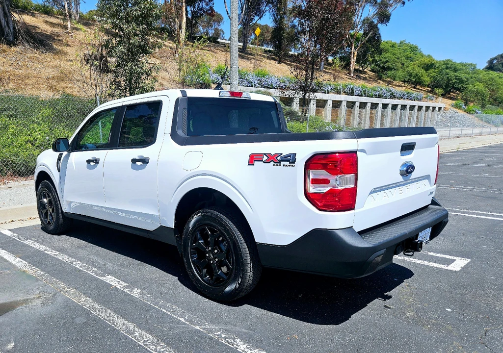 2023 Ford Maverick - Image 17 of 31