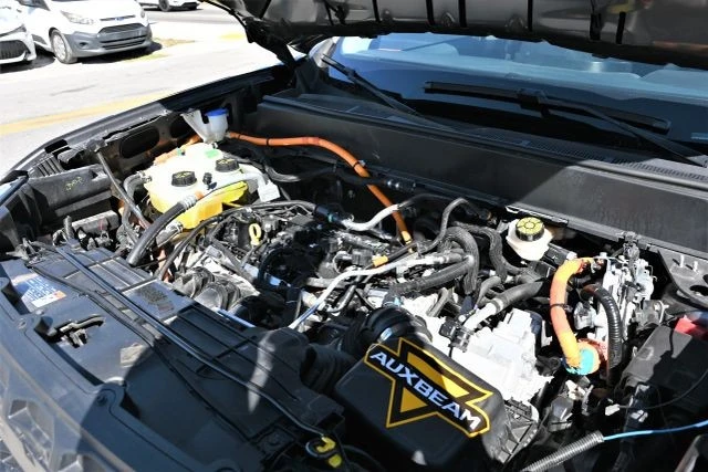 2023 Ford Maverick - Image 17 of 18