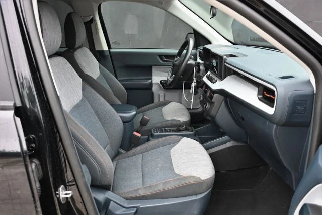 2023 Ford Maverick - Image 17 of 21
