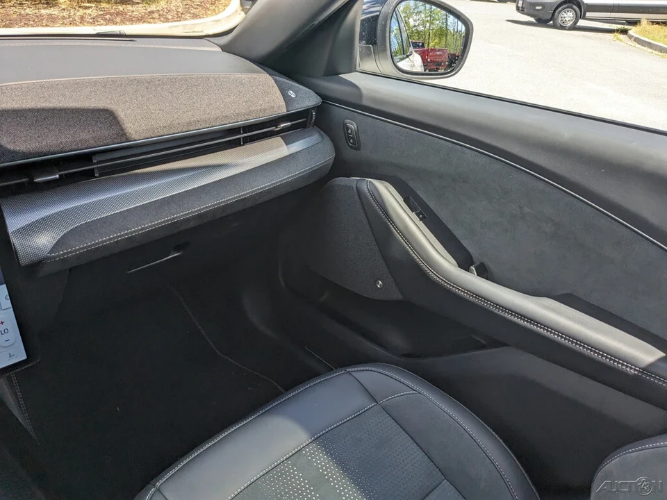 2023 Ford Mustang Mach-E - Image 19 of 21