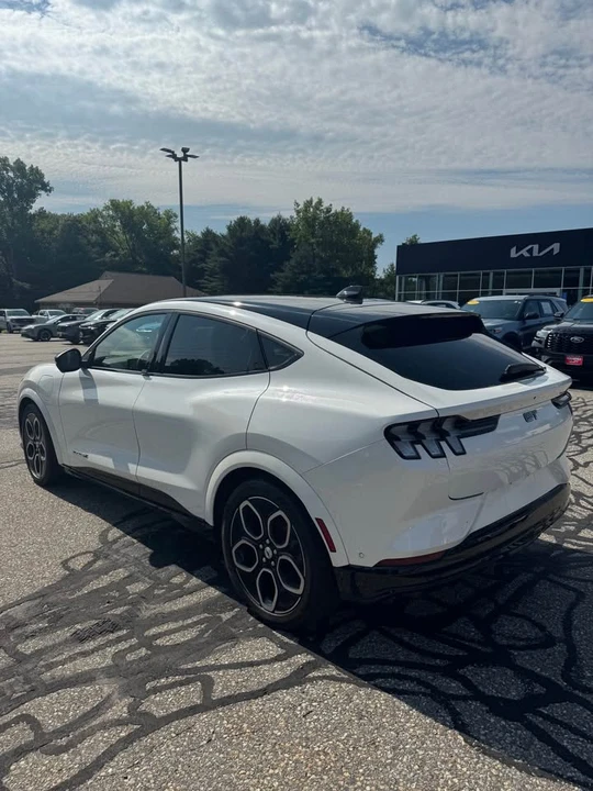 2023 Ford Mustang Mach-E - Image 6 of 11