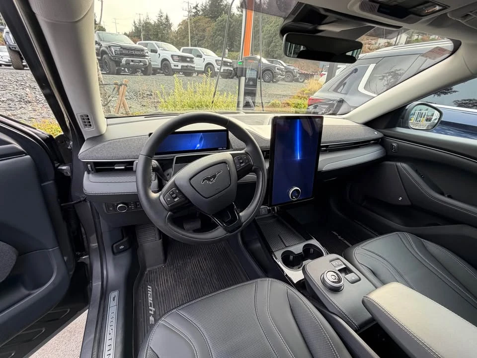 2023 Ford Mustang Mach-E - Image 5 of 6
