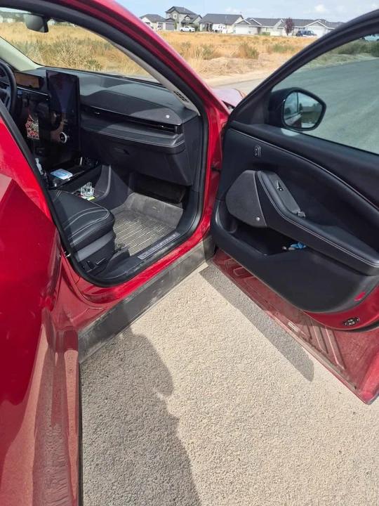 2023 Ford Mustang Mach-E - Image 10 of 11