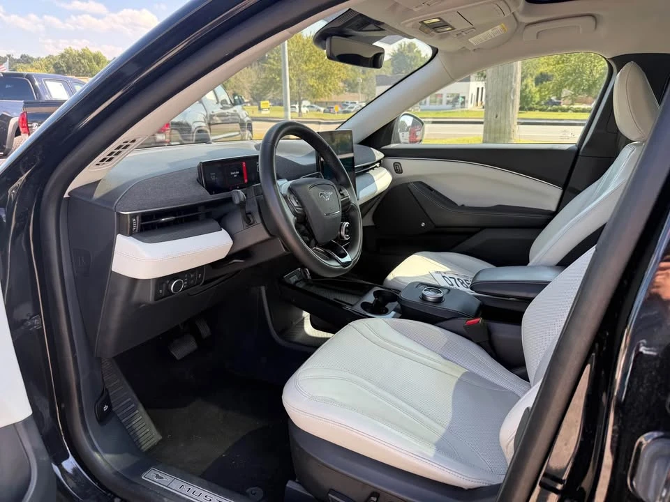 2023 Ford Mustang Mach-E - Image 5 of 5