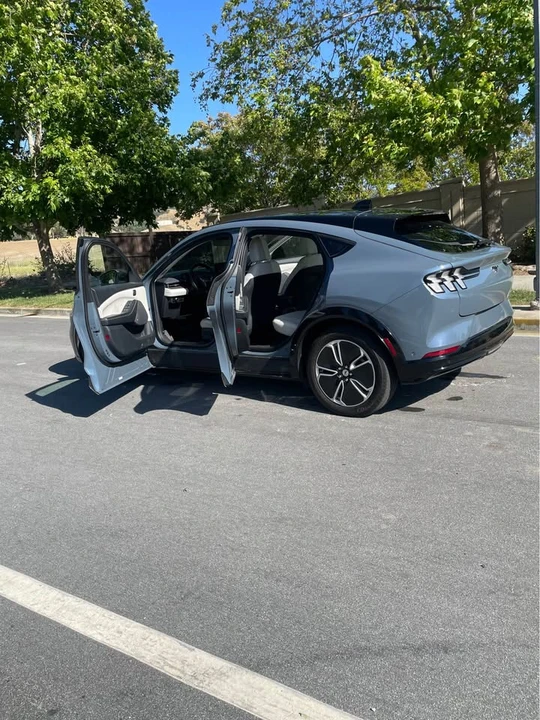 2023 Ford Mustang Mach-E - Image 15 of 19