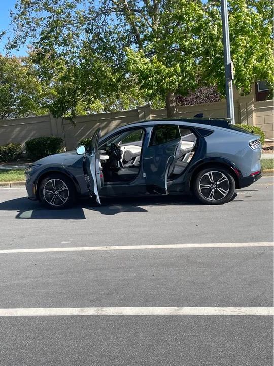 2023 Ford Mustang Mach-E - Image 9 of 19