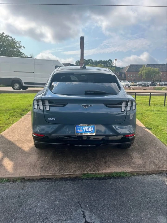 2023 Ford Mustang Mach-E - Image 5 of 10