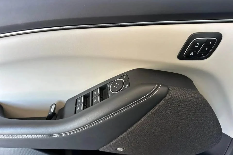 2023 Ford Mustang Mach-E - Image 10 of 15