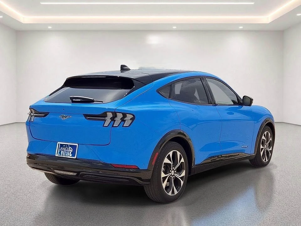 2023 Ford Mustang Mach-E - Image 10 of 20