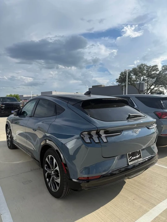 2023 Ford Mustang Mach-E - Image 4 of 7