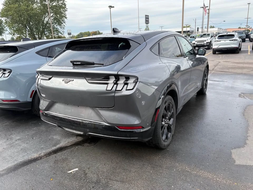 2023 Ford Mustang Mach-E - Image 4 of 5