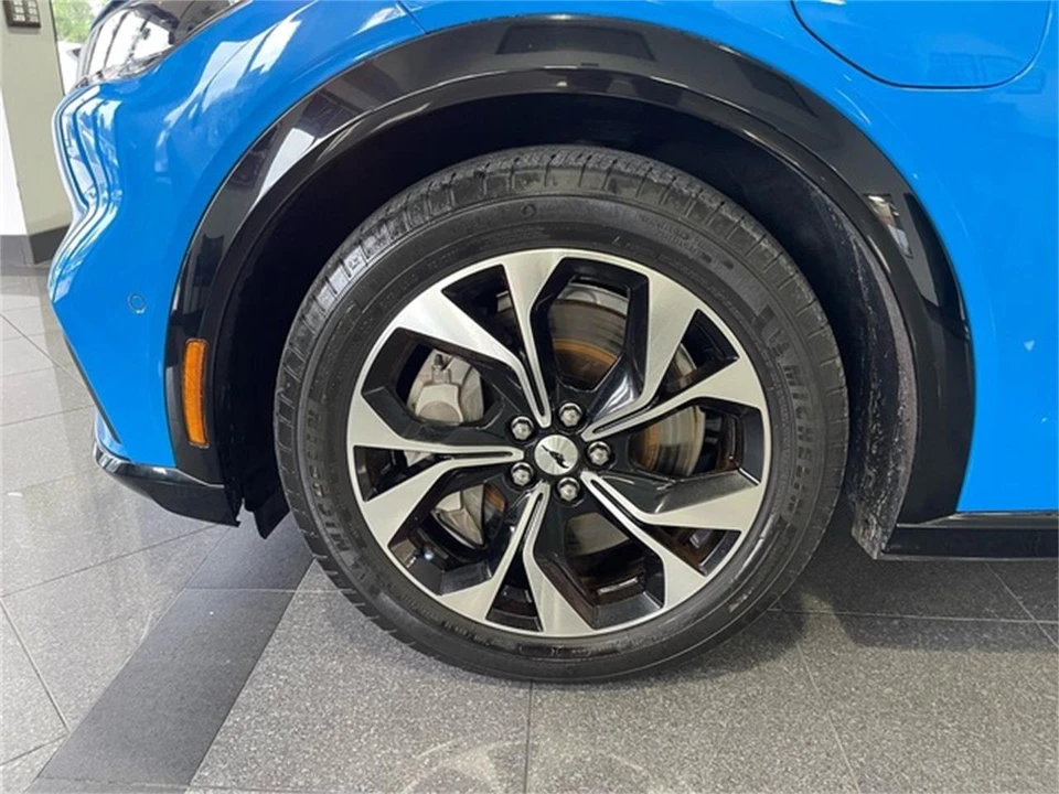 2023 Ford Mustang Mach-E - Image 21 of 31