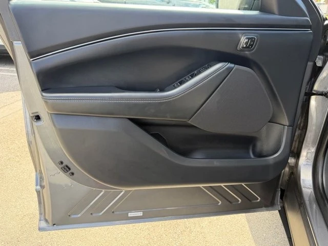 2023 Ford Mustang Mach-E - Image 21 of 31