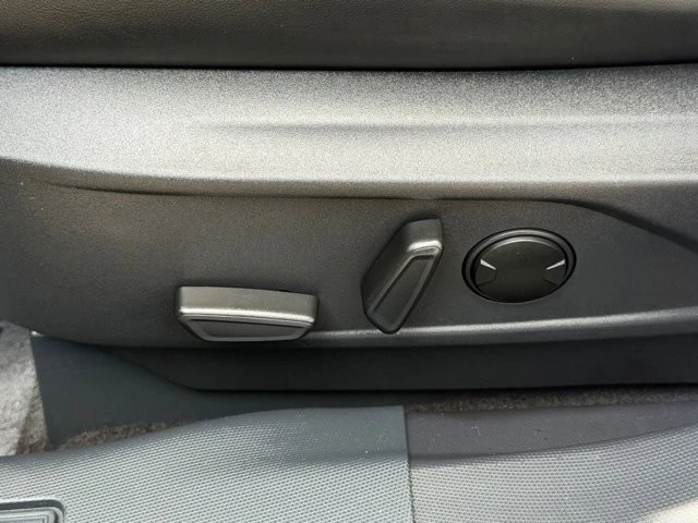2023 Ford Mustang Mach-E - Image 26 of 31