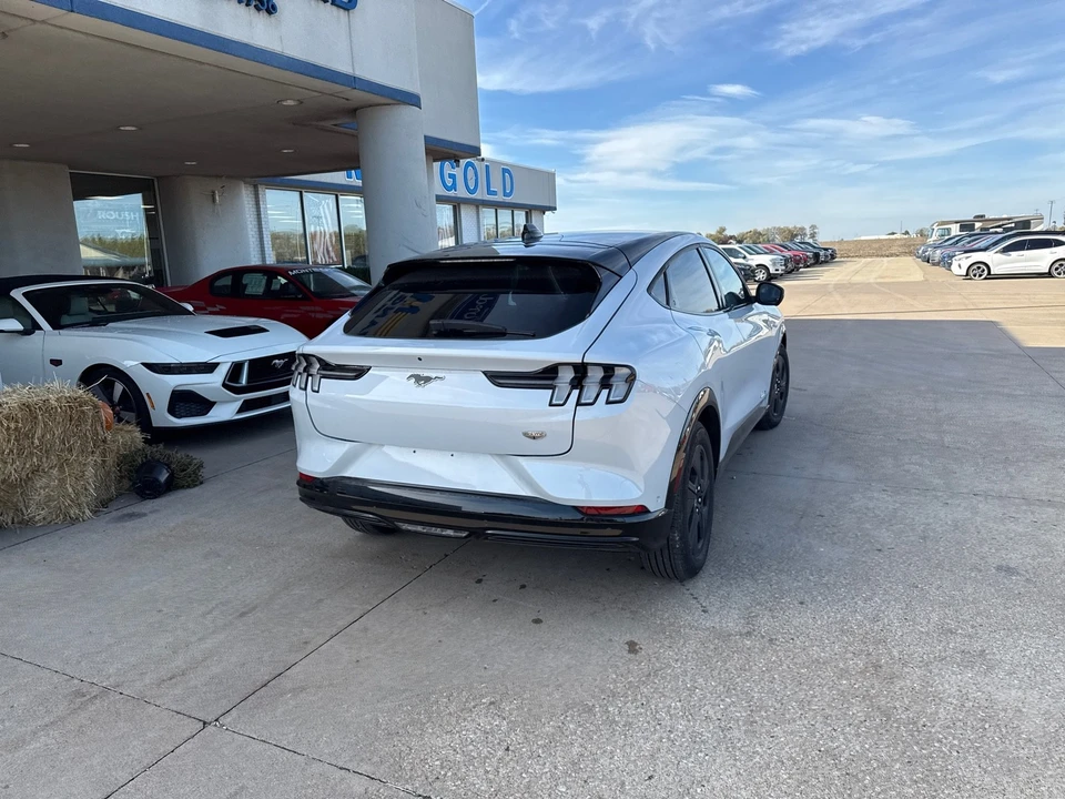 2023 Ford - Image 5 of 20