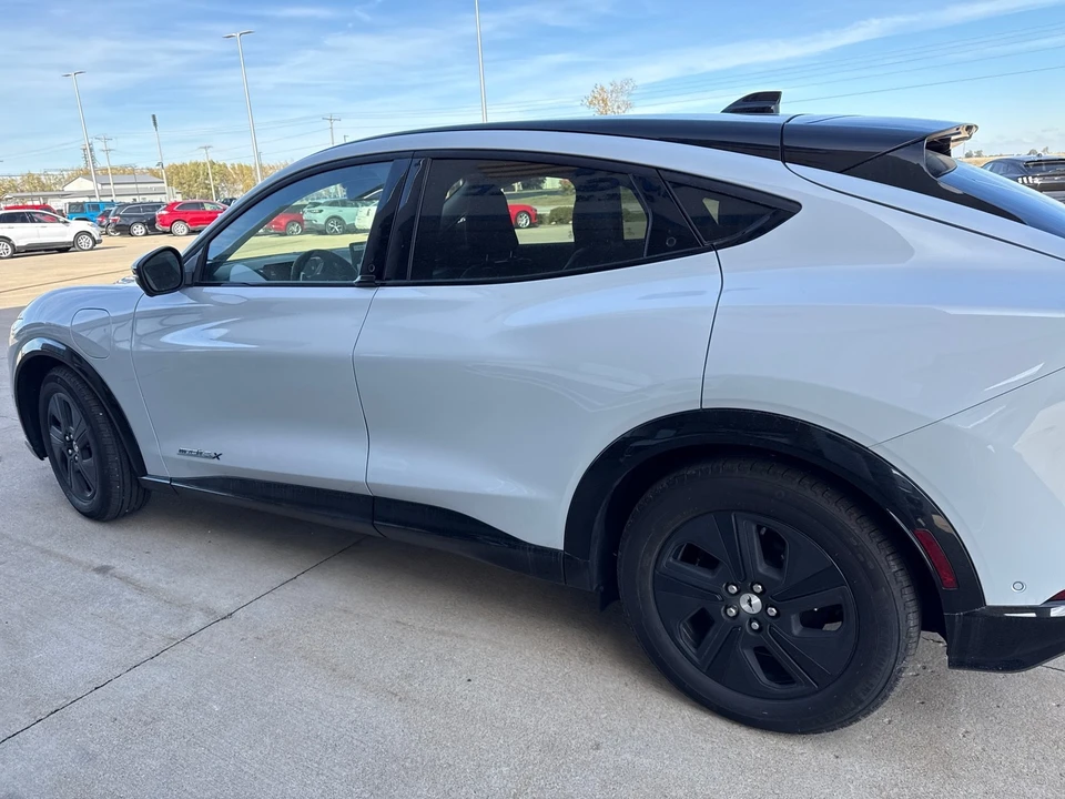 2023 Ford Mustang Mach-E - Image 9 of 12