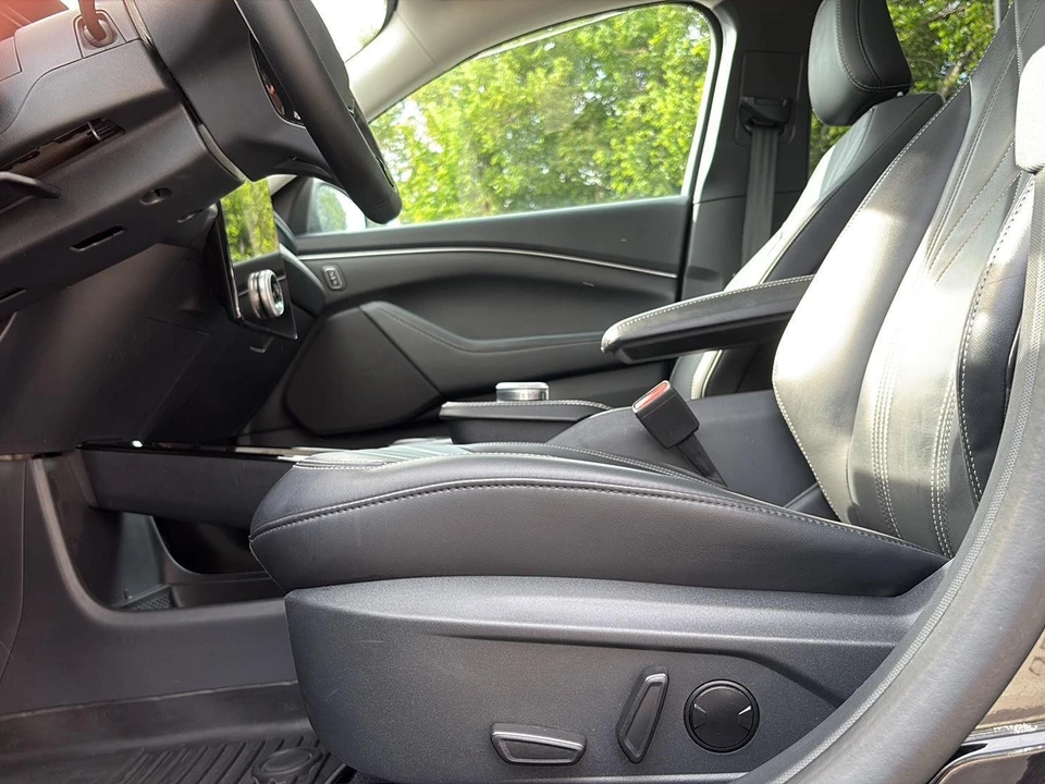 2023 Ford Mustang Mach-E - Image 16 of 28