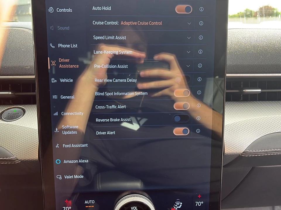 2023 Ford Mustang Mach-E - Image 27 of 28