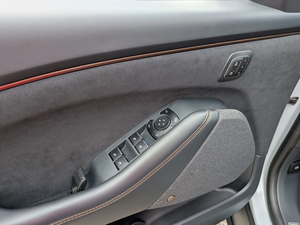 2023 Ford Mustang Mach-E - Image 17 of 31
