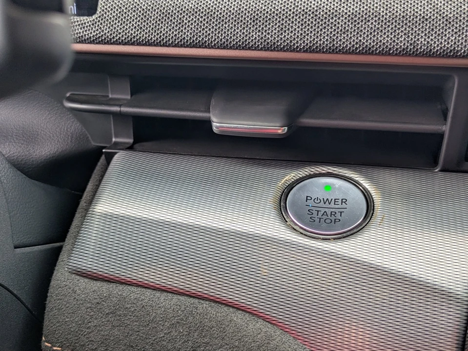2023 Ford Mustang Mach-E - Image 27 of 31