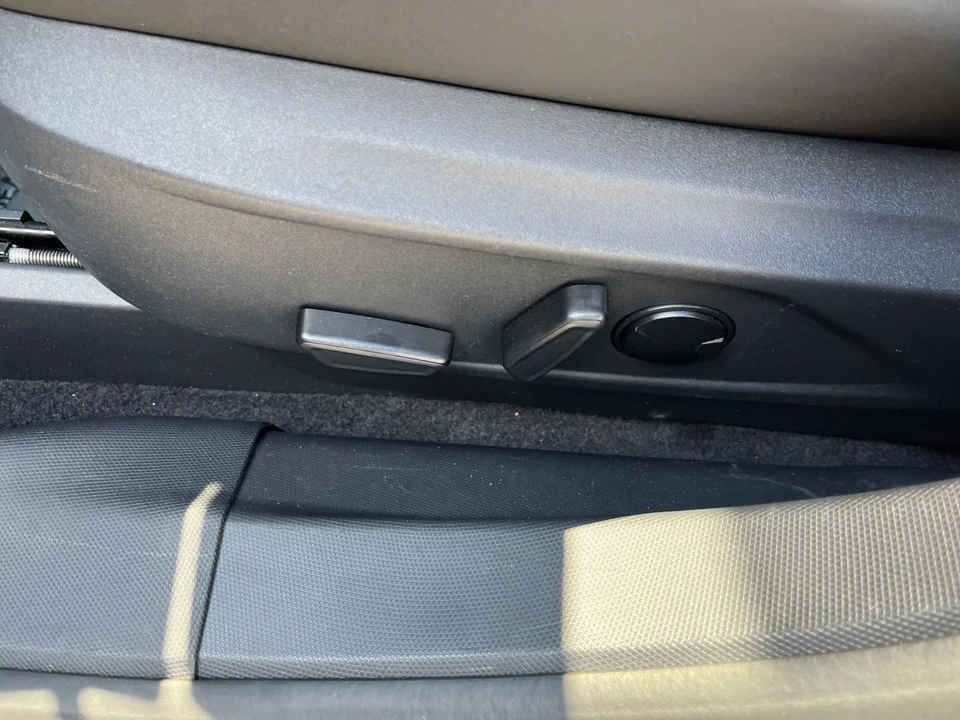 2023 Ford Mustang Mach-E - Image 25 of 31