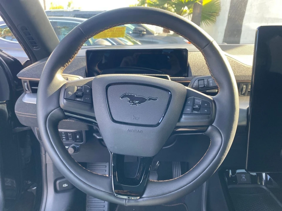 2023 Ford Mustang Mach-E - Image 27 of 31