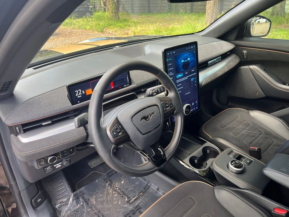 2023 Ford Mustang Mach-E - Image 26 of 31