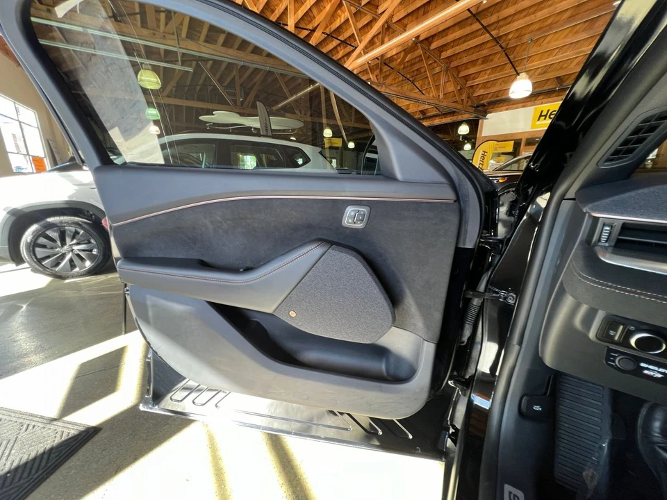 2023 Ford Mustang Mach-E - Image 20 of 31