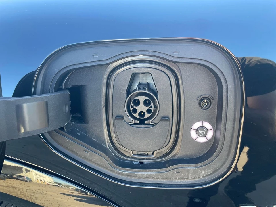 2023 Ford Mustang Mach-E - Image 18 of 31