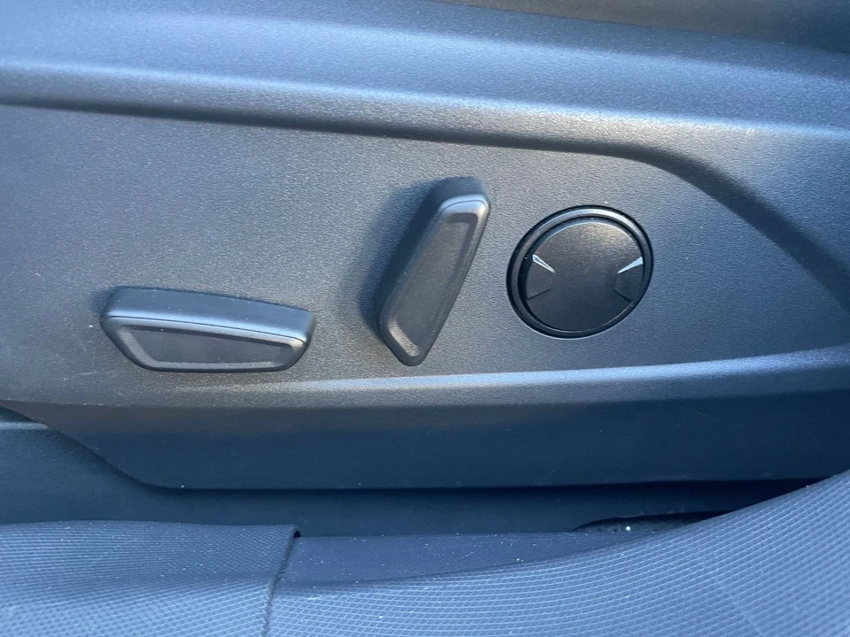 2023 Ford Mustang Mach-E - Image 22 of 31
