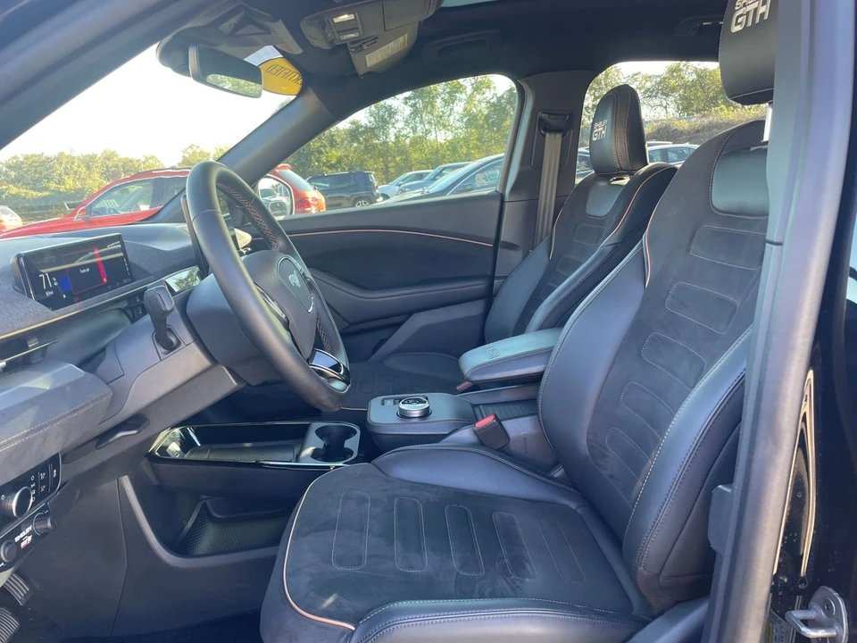 2023 Ford Mustang Mach-E - Image 24 of 31
