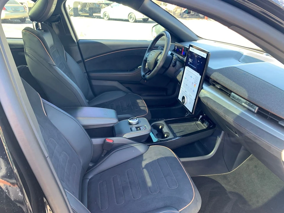 2023 Ford Mustang Mach-E - Image 22 of 31